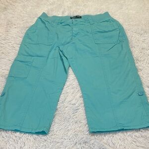 LEE RIDERS MID RISE SKIMMER WOMENS SIZE 10 M Teal Cargo Capri Pants